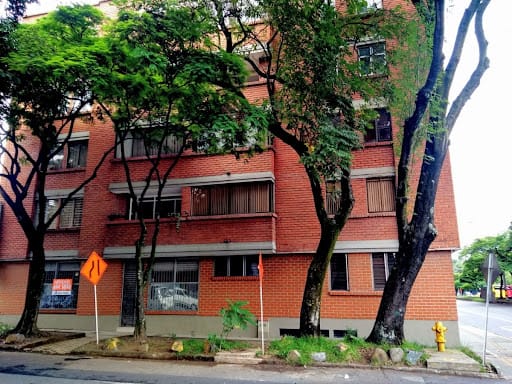 Local en arriendo en Cuarta Brigada, Medellín, 32 m² · foto 10 de 10