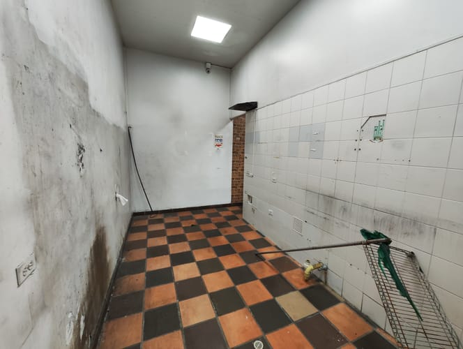 Local en arriendo en El Poblado, Medellín, 28 m² · foto 9 de 10