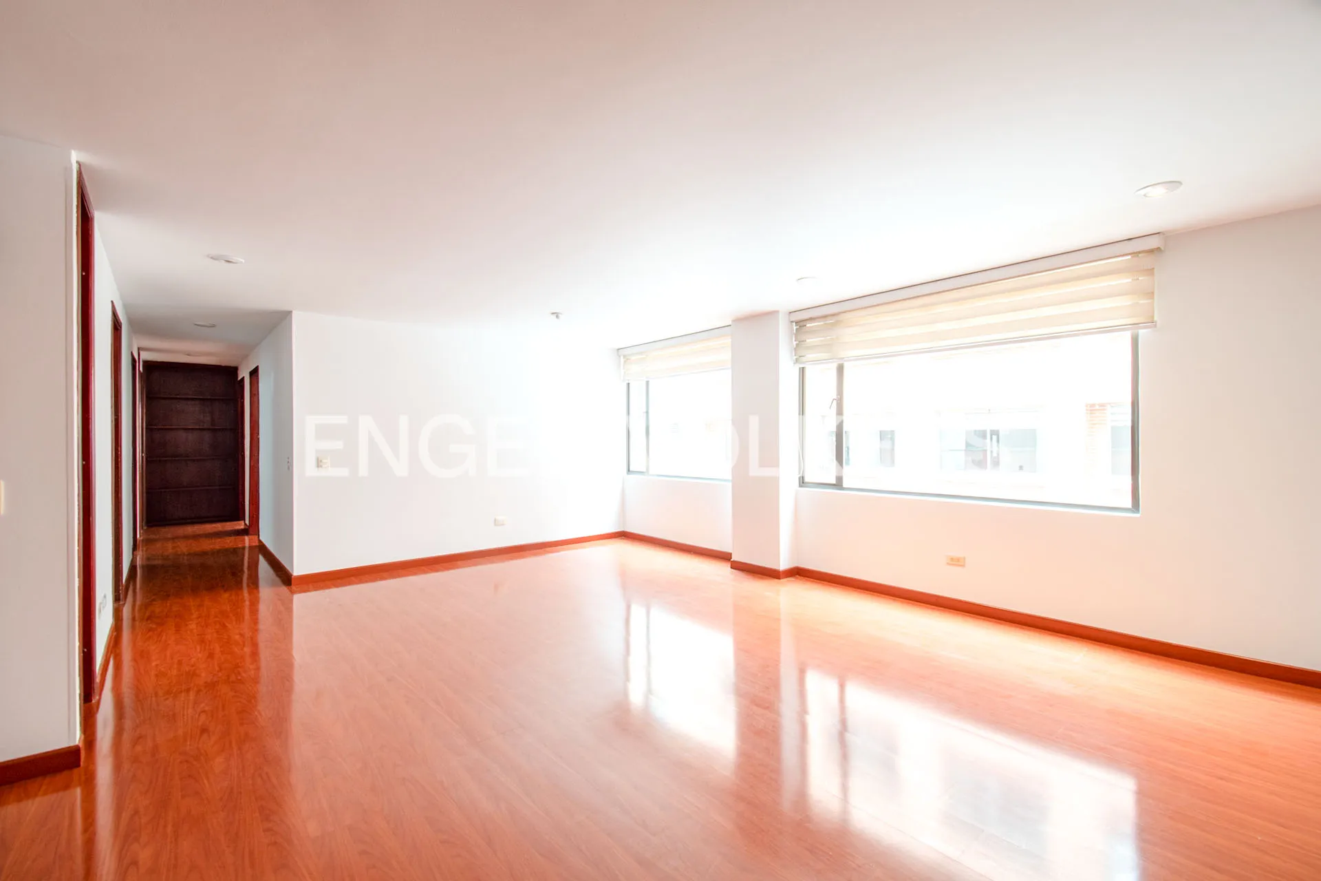 Apartamento en venta en La Carolina, Bogotá · foto 2 de 10
