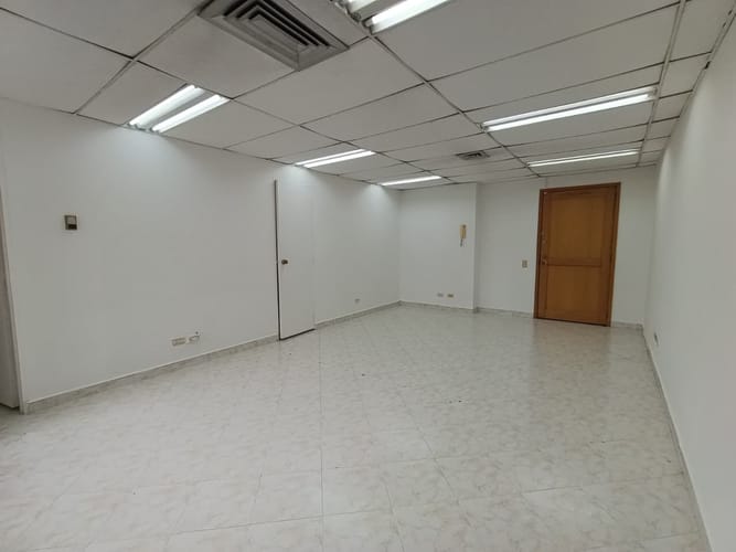 Oficina en arriendo en La Ceja, 32 m² · foto 3 de 11