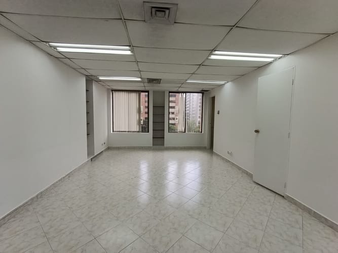 Oficina en arriendo en La Ceja, 32 m² · foto 5 de 11