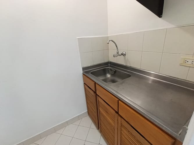 Oficina en arriendo en La Ceja, 32 m² · foto 10 de 11