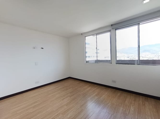 Apartamento de 2 alcobas en arriendo en El Poblado, Medellín, 79 m² · foto 13 de 18