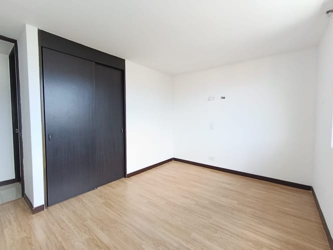 Apartamento de 2 alcobas en arriendo en El Poblado, Medellín, 79 m² · foto 14 de 18