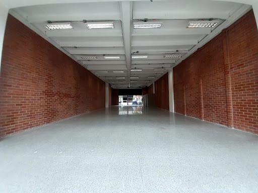 Local en arriendo en Guayabal, Medellín, 131 m² · foto 2 de 10