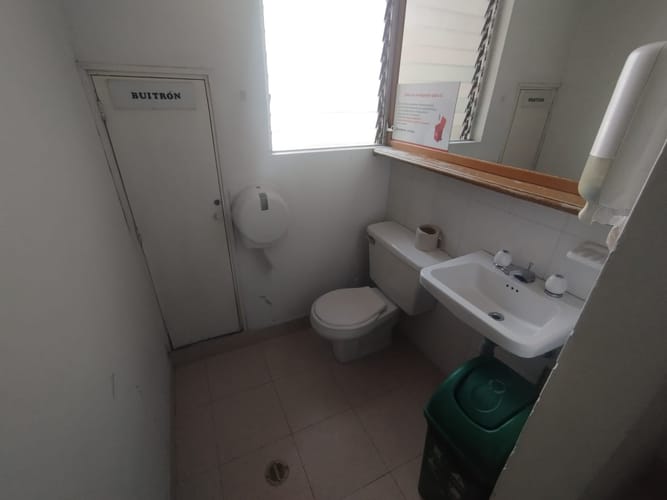 Oficina en arriendo en La Candelaria, Medellín, 411 m² · foto 8 de 18