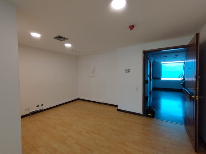 Oficina en arriendo en El Poblado, Medellín, 50 m² · foto 3 de 13