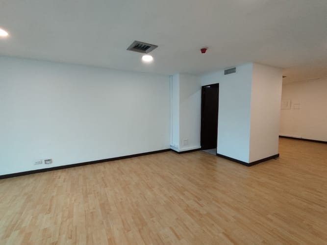 Oficina en arriendo en El Poblado, Medellín, 50 m² · foto 12 de 13