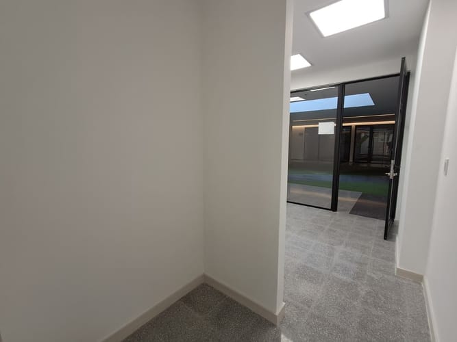 Oficina en arriendo en Laureles, Medellín, 30 m² · foto 3 de 20