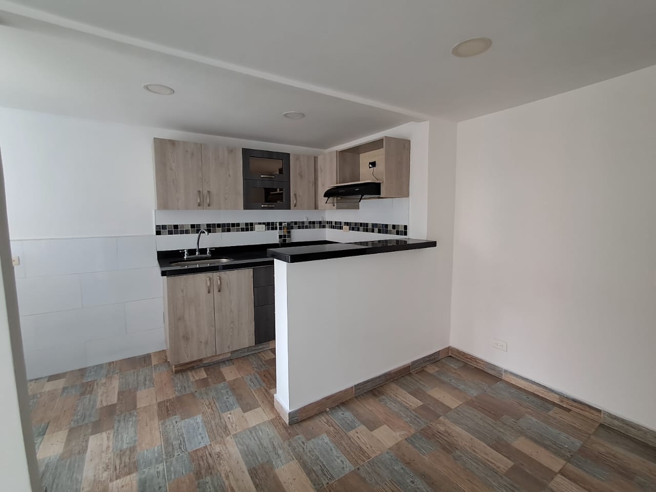 2BR Apartment in Suramerica (58 m²) - 2