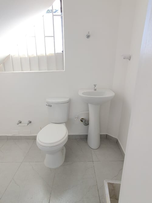 Bodega en arriendo en Cristo Rey, Medellín, 218 m² · foto 9 de 10