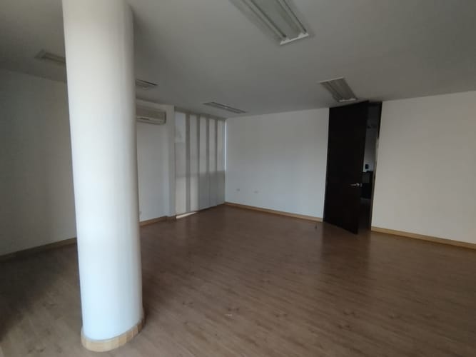 Oficina en arriendo en Los Balsos, Medellín, 73 m² · foto 4 de 13