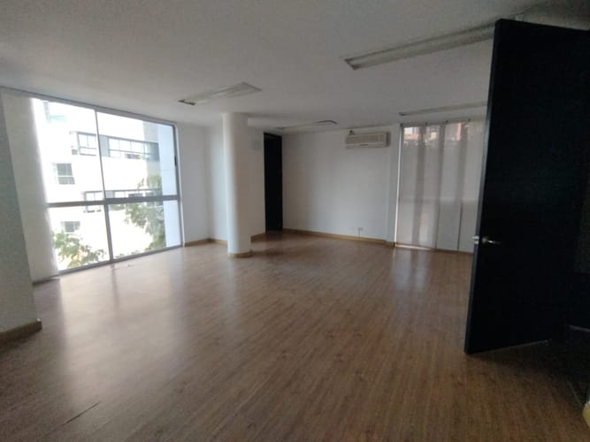 Oficina en arriendo en Los Balsos, Medellín, 73 m² · foto 10 de 13
