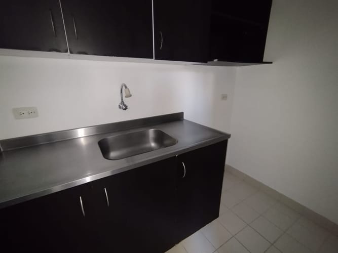 Oficina en arriendo en Los Balsos, Medellín, 73 m² · foto 12 de 13