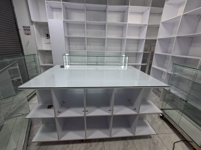 Local en arriendo en La Candelaria, Medellín, 30 m² · foto 13 de 20