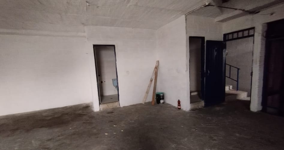 Bodega en arriendo en Laureles, Medellín, 450 m² · foto 12 de 13