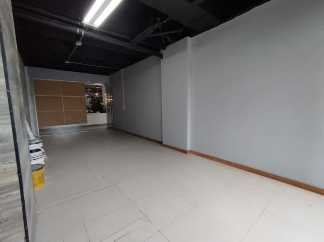 Local en arriendo en El Poblado, Medellín, 35 m² · foto 8 de 10