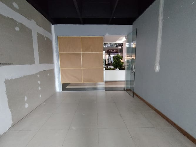 Local en arriendo en El Poblado, Medellín, 35 m² · foto 10 de 10