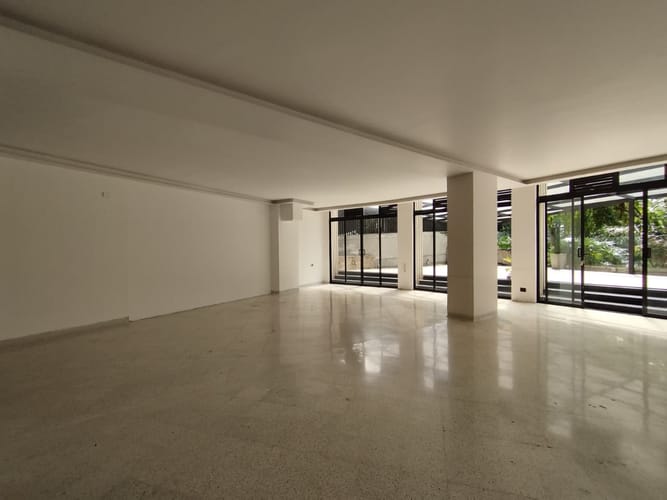 Local en arriendo en El Poblado, Medellín, 138 m² · foto 2 de 15