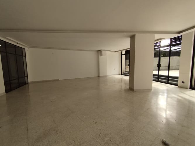 Local en arriendo en El Poblado, Medellín, 138 m² · foto 3 de 15
