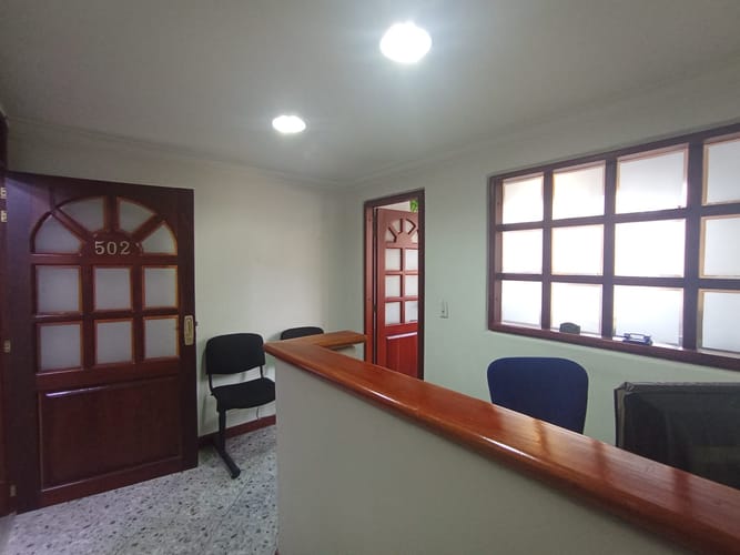 Oficina en arriendo en La Candelaria, Medellín, 31 m² · foto 8 de 18