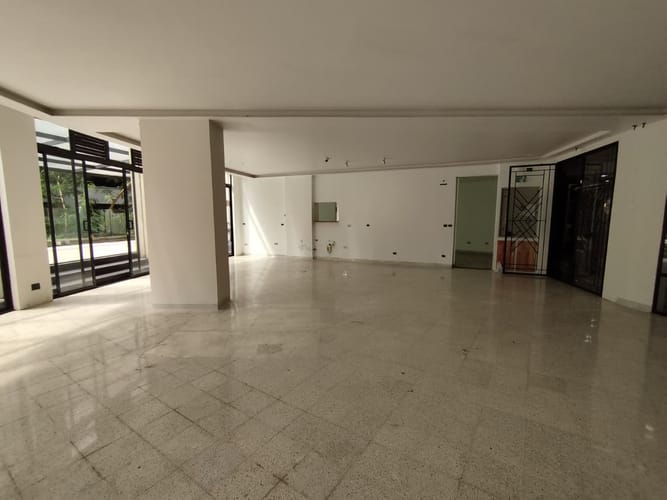 Local en arriendo en El Poblado, Medellín, 138 m² · foto 6 de 15