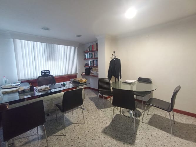 Oficina en arriendo en La Candelaria, Medellín, 31 m² · foto 9 de 18