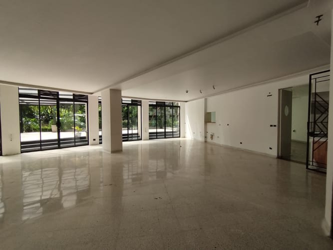 Local en arriendo en El Poblado, Medellín, 138 m² · foto 7 de 15