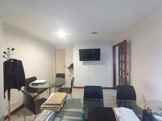 Oficina en arriendo en La Candelaria, Medellín, 31 m² · foto 11 de 18