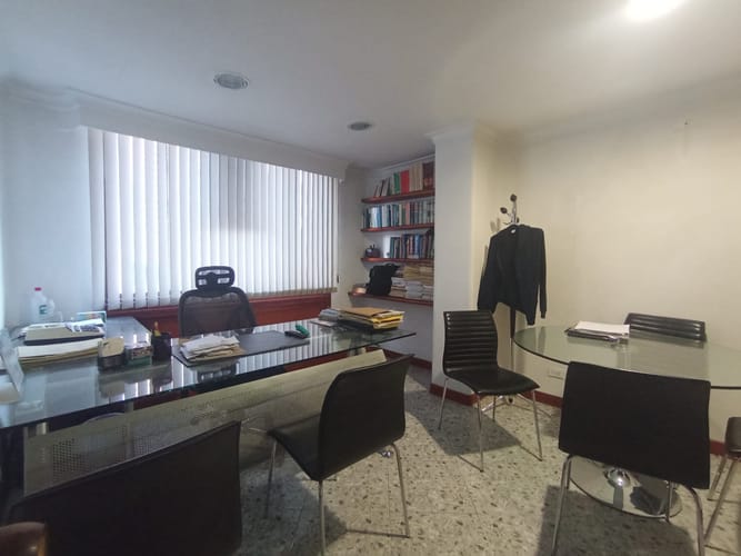 Oficina en arriendo en La Candelaria, Medellín, 31 m² · foto 16 de 18