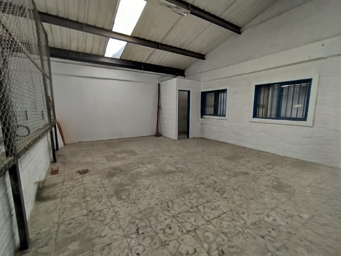 Bodega en arriendo en Belen, Marinilla, 1400 m² · foto 11 de 11