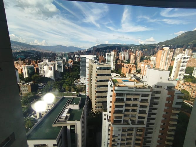 Oficina en arriendo en Los Balsos, Medellín, 52 m² · foto 9 de 9