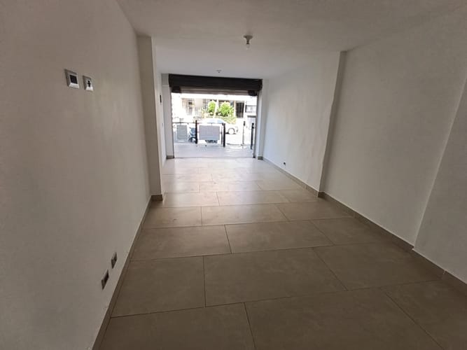 Local en arriendo en Laureles, Medellín, 27 m² · foto 4 de 14