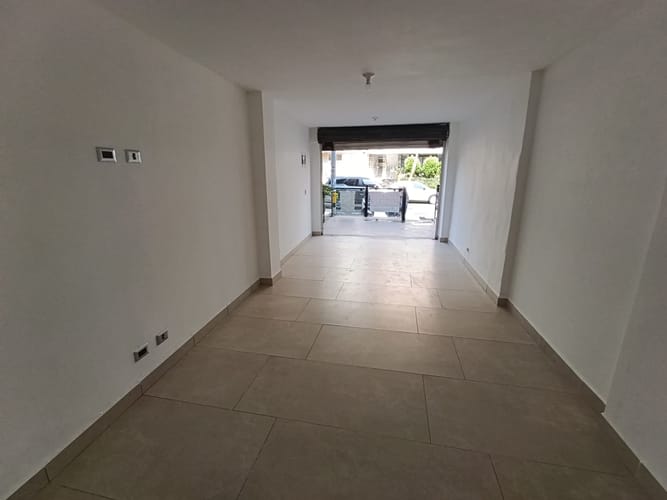 Local en arriendo en Laureles, Medellín, 27 m² · foto 5 de 14