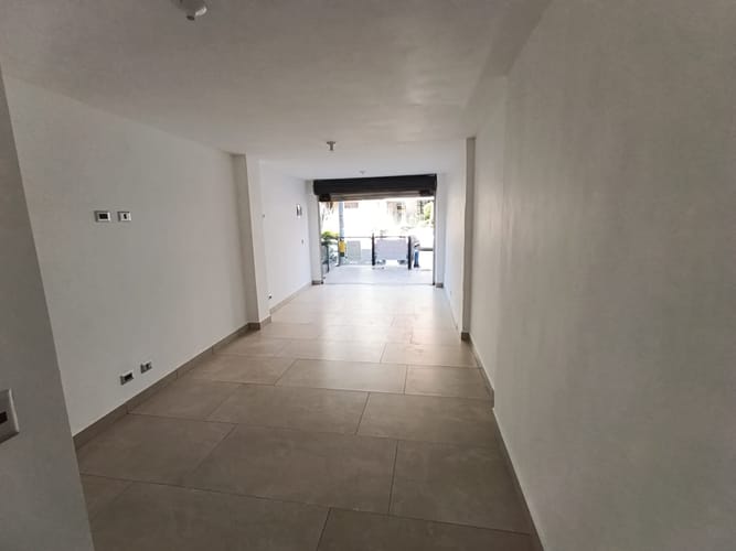Local en arriendo en Laureles, Medellín, 27 m² · foto 6 de 14