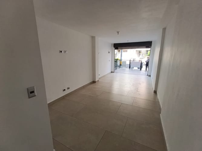 Local en arriendo en Laureles, Medellín, 27 m² · foto 7 de 14