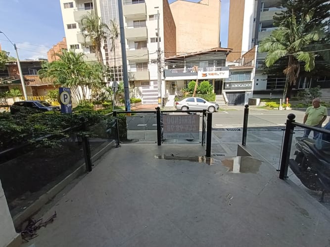 Local en arriendo en Laureles, Medellín, 27 m² · foto 8 de 14