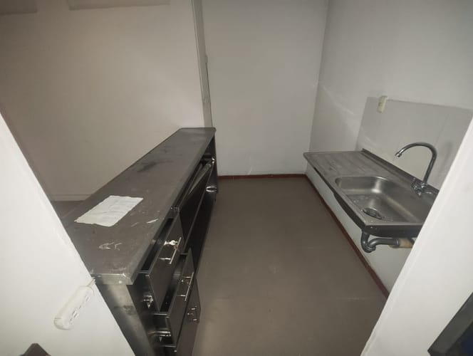 Local en arriendo en Laureles, Medellín, 69 m² · foto 4 de 14