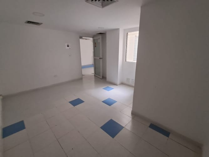 Oficina en arriendo en Suramérica, Itagüí, 170 m² · foto 20 de 20
