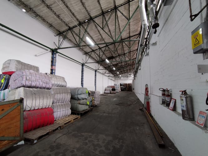 Bodega en arriendo en San Jose Obrero, Bello, 951 m² · foto 4 de 11