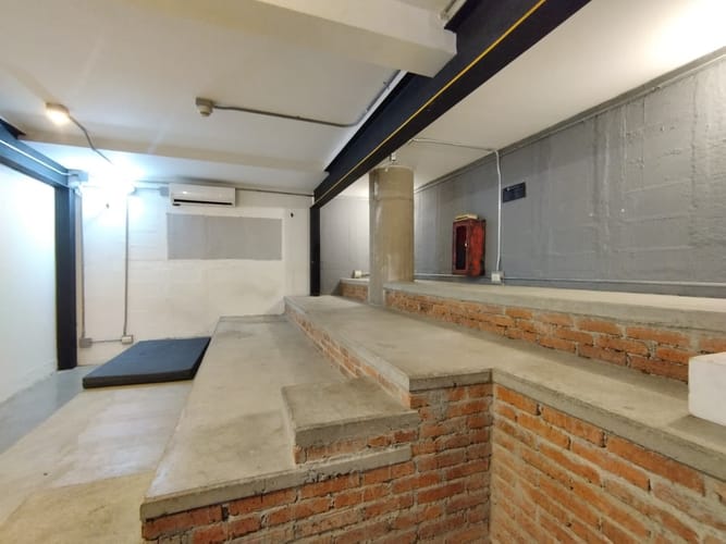 Local en arriendo en El Poblado, Medellín, 80 m² · foto 2 de 9