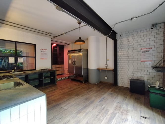 Local en arriendo en El Poblado, Medellín, 80 m² · foto 4 de 9