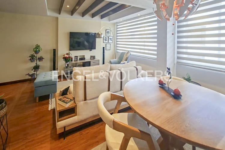 Apartamento de 2 alcobas en venta en Santa Barbara Central, Bogotá, 75 m² · foto 3 de 12