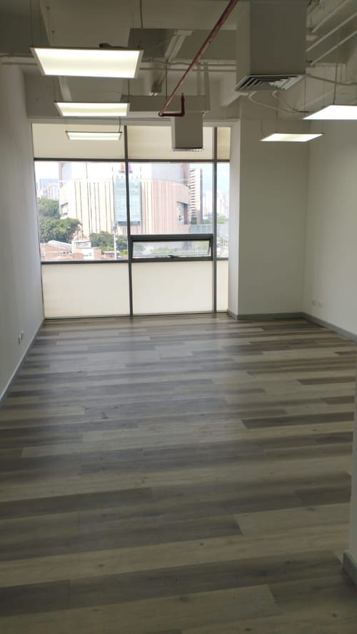 Oficina en arriendo en Primavera, Envigado, 37 m² · foto 8 de 13