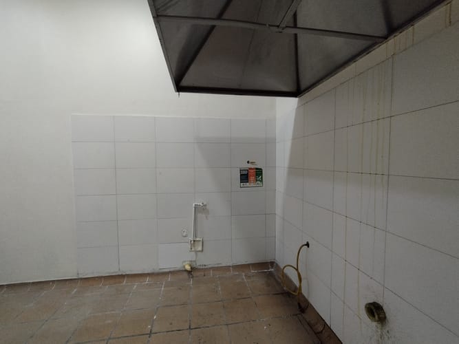 Local en arriendo en Perpetuo Socorro, Medellín, 30 m² · foto 6 de 11