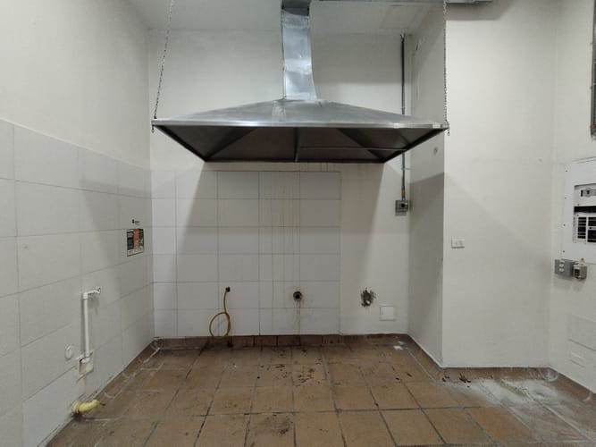 Local en arriendo en Perpetuo Socorro, Medellín, 30 m² · foto 7 de 11