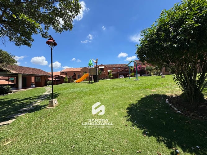 Casa de 5 alcobas en venta en Lagos Del Cacique, Bucaramanga, 500 m² · foto 5 de 24