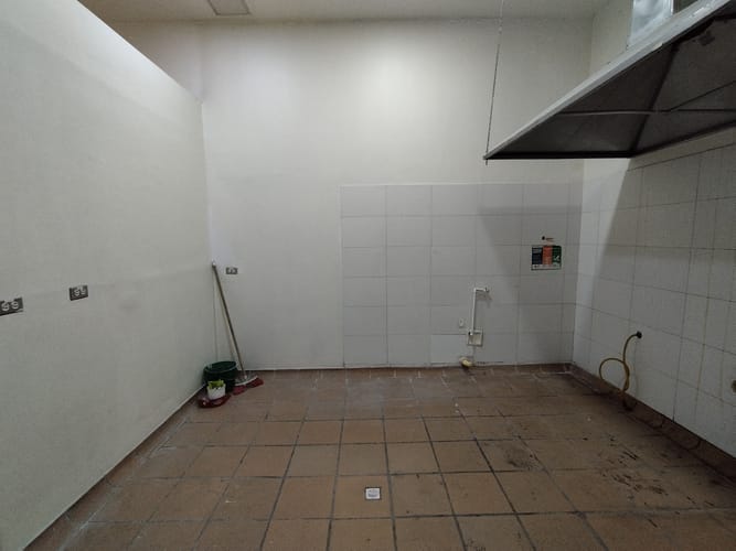 Local en arriendo en Perpetuo Socorro, Medellín, 30 m² · foto 8 de 11