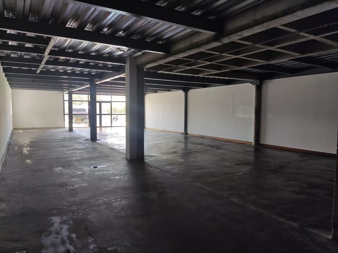 Local en arriendo en Llano Grande, Rionegro, 300 m² · foto 2 de 10