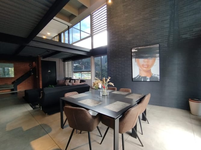 Apartamento de 1 alcoba en arriendo en El Poblado, Medellín, 121 m² · foto 2 de 11